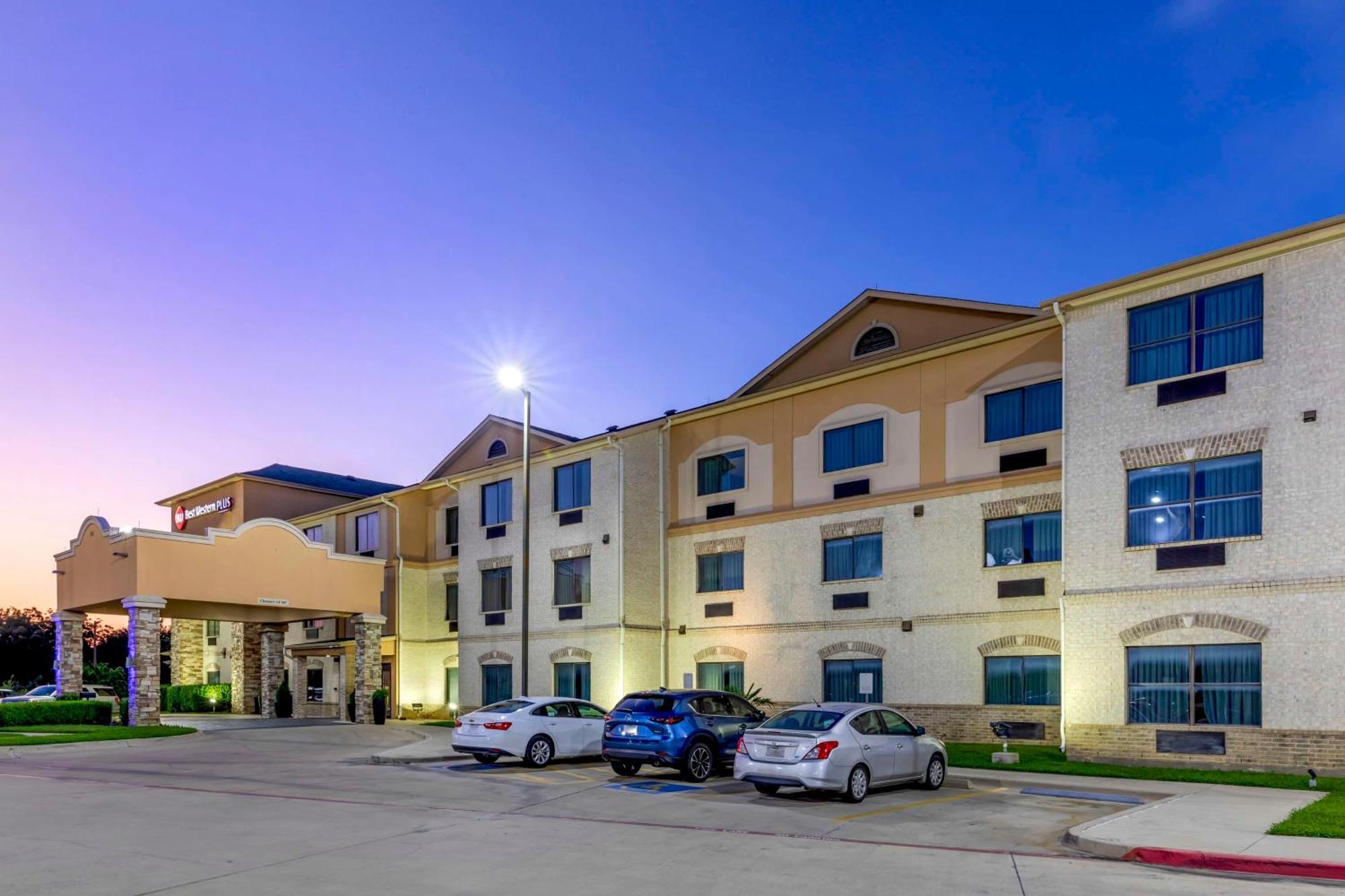 Best Western Plus Burleson Inn & Suites Exterior foto